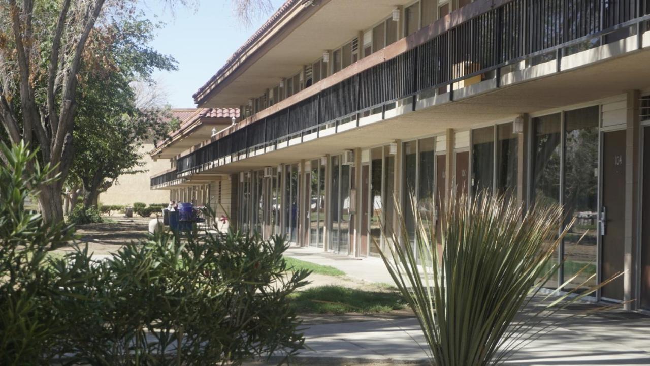 Green Tree Inn And Extended Stay Suites Victorville Exterior photo